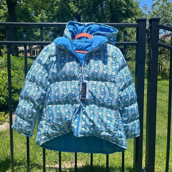 Hill House Reversible Edie Puffer Jacket in Blue Linear Floral NWT - Picture 9 of 16